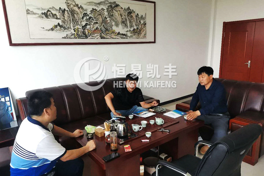 吉林單總前來(lái)公司考察活性炭炭化爐